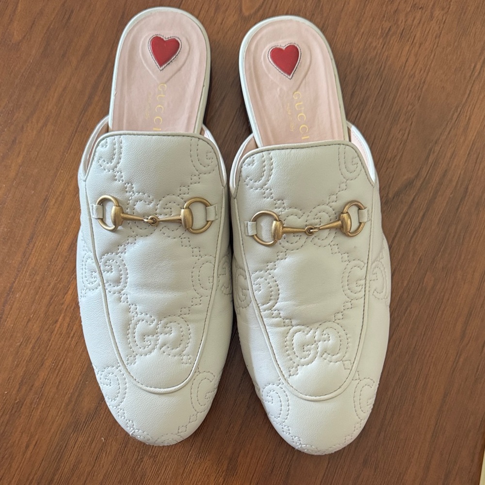 Gucci Women's Off-white Leather Mules with Gold Detail